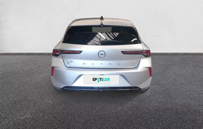 OPEL ASTRA 1.5 Diesel 130 ch BVA8 Elegance Business extérieur trois quart arrière droit 2126092