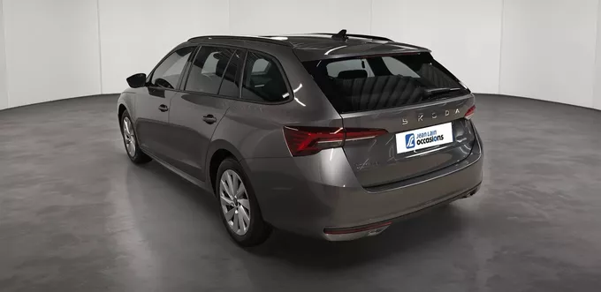 SKODA OCTAVIA Combi 2.0 TDI 150 ch SCR DSG7 Selection extérieur trois quart arrière gauche 2130772