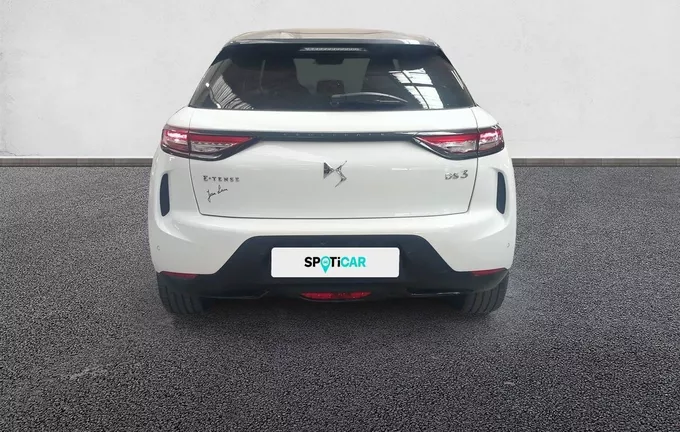 DS DS3 Crossback E-Tense Toits de Paris extérieur trois quart arrière droit 945463