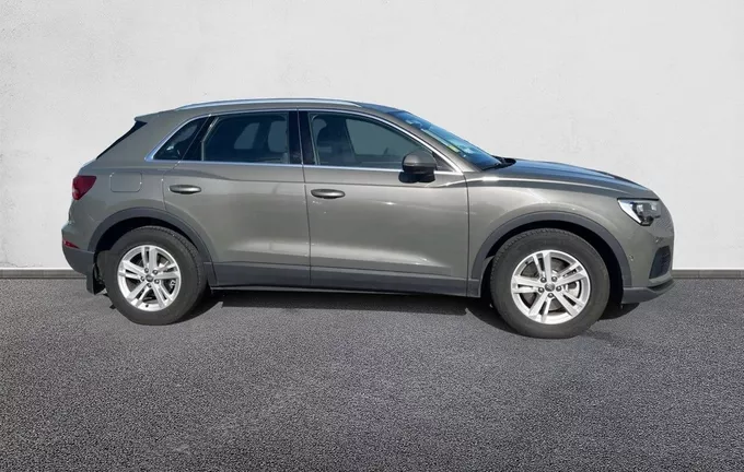 AUDI Q3 40 TDI 190 ch S tronic 7 Quattro Design extérieur côté droit 2128138