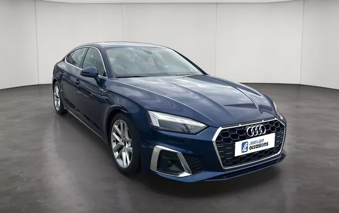 AUDI A5 Sportback 35 TFSI 150 S tronic 7 S Line extérieur trois quart avant droit 2132413