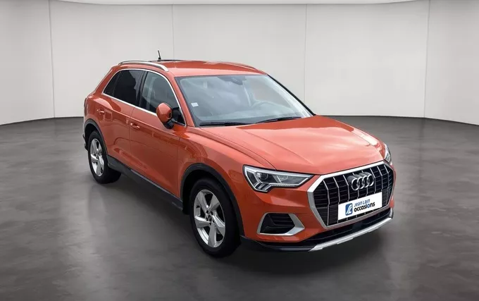 AUDI Q3 35 TDI 150 ch S tronic 7 Design Luxe extérieur trois quart avant droit 2131210