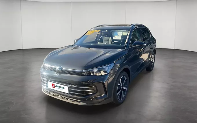 VOLKSWAGEN TIGUAN 1.5 eTSI 150ch DSG7 Elegance extérieur trois quart avant gauche 5396