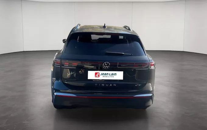 VOLKSWAGEN TIGUAN 1.5 eTSI 150ch DSG7 Elegance extérieur arrière 5396
