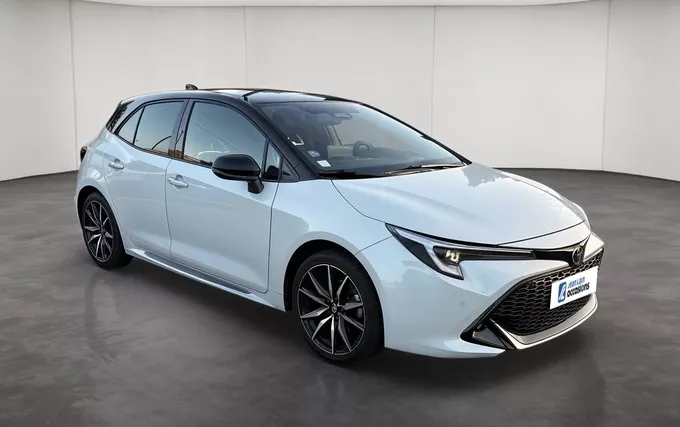 TOYOTA COROLLA HYBRIDE 196ch GR Sport extérieur trois quart avant droit 1104117