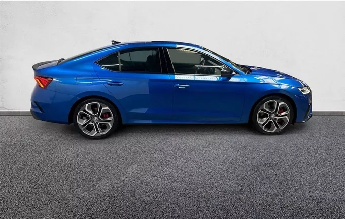 SKODA OCTAVIA 2.0 TSI 245 ch DSG7 RS extérieur côté droit 2129806