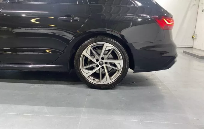AUDI A4 Avant 35 TDI 163 S tronic 7 S Edition photo 9 2130143
