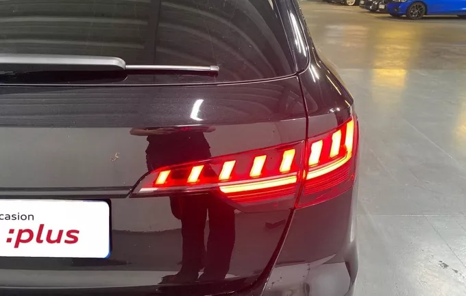 AUDI A4 Avant 35 TDI 163 S tronic 7 S Edition photo 20 2130143
