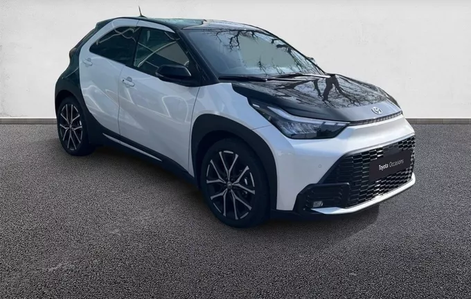 TOYOTA AYGO X Hybride 116h GR Sport extérieur trois quart avant droit P145165
