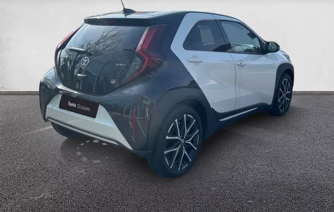 TOYOTA AYGO X Hybride 116h GR Sport extérieur trois quart arrière droit P145165
