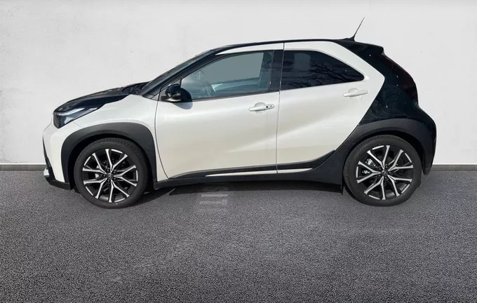 TOYOTA AYGO X Hybride 116h GR Sport extérieur côté gauche P145165