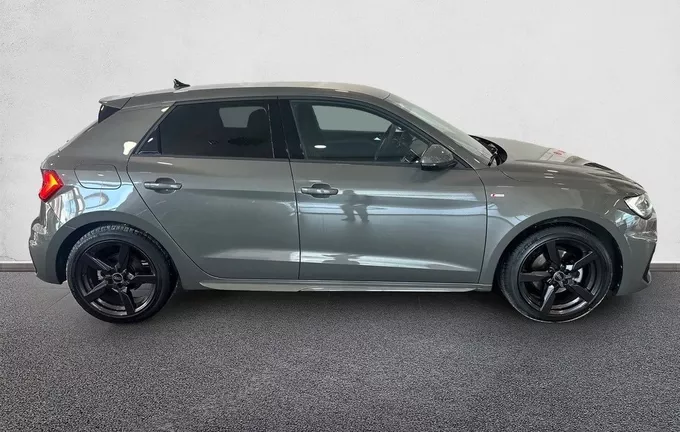 AUDI A1 Sportback 35 TFSI 150 ch S tronic 7 S Line extérieur côté droit 2130529