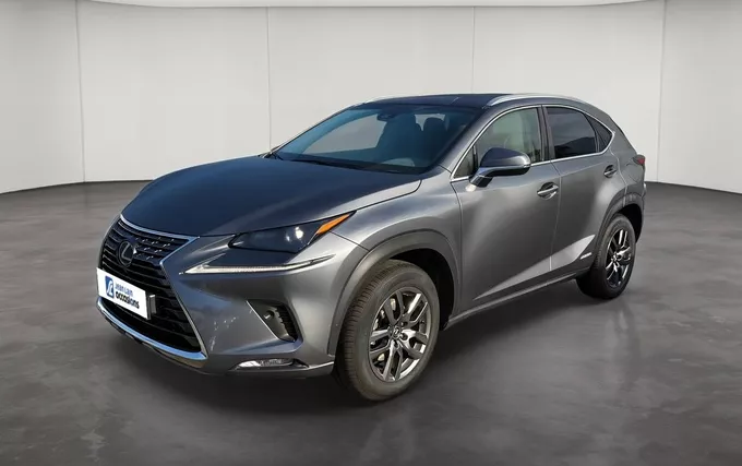 LEXUS NX 300h 4WD Luxe extérieur trois quart avant gauche 110450