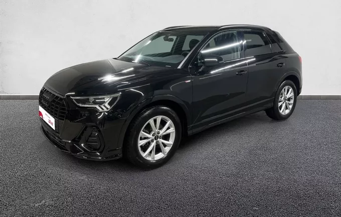AUDI Q3 35 TFSI 150 ch S tronic 7 S line plus extérieur trois quart avant gauche 2121995