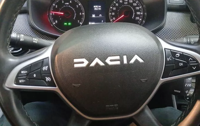 DACIA SANDERO TCe 90 Expression photo 12 946599