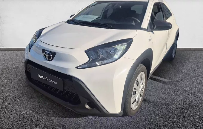 TOYOTA AYGO X 1.0 VVT-i 72 Dynamic extérieur trois quart avant gauche 1103809
