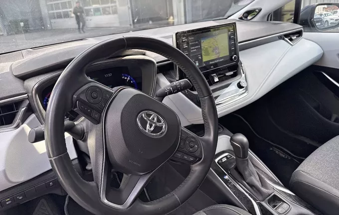 TOYOTA COROLLA HYBRIDE 180h Collection photo 11 1103333