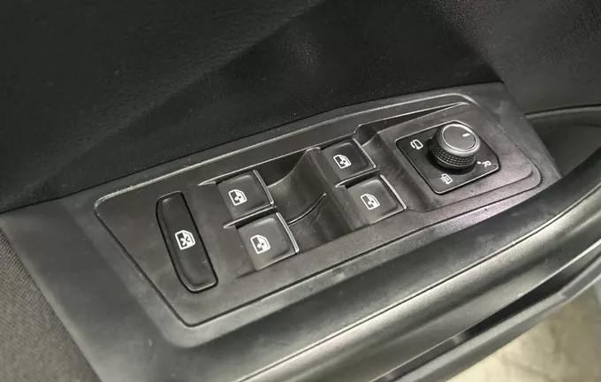 VOLKSWAGEN T-ROC 1.5 TSI 150 EVO Start/Stop BVM6 Lounge photo 13 2128117