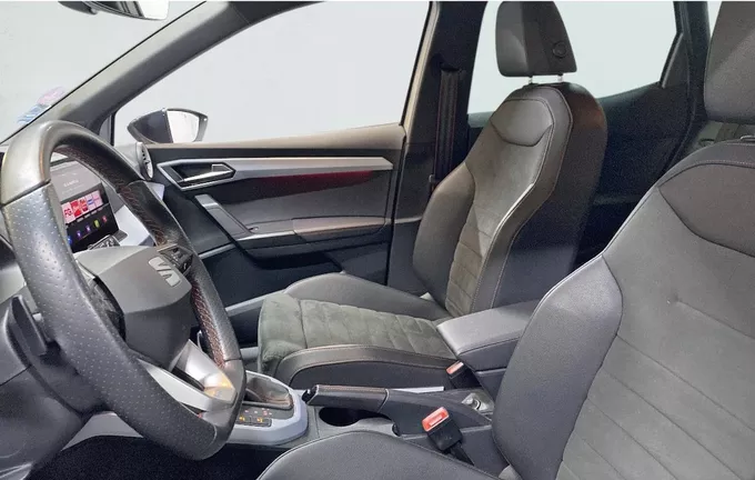 SEAT ARONA 1.5 TSI ACT 150 ch Start/Stop DSG7 FR extérieur trois quart arrière droit 2128217