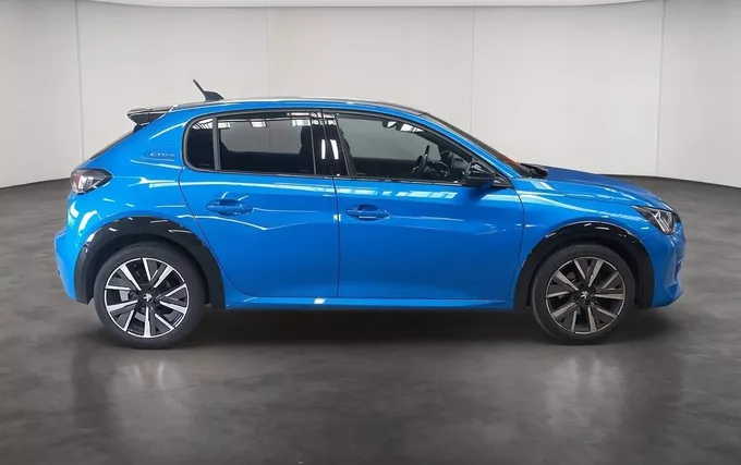 PEUGEOT 208 PureTech 100 S&S BVM6 GT extérieur côté droit 946643