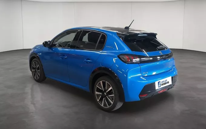PEUGEOT 208 PureTech 100 S&S BVM6 GT extérieur trois quart arrière gauche 946643