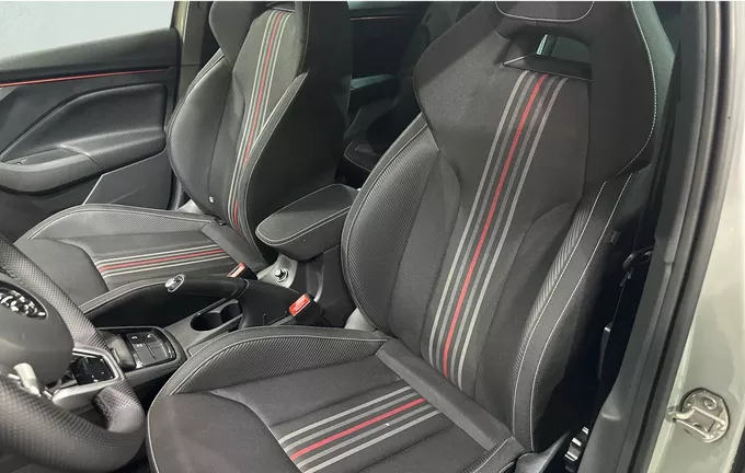SKODA SCALA 1.0 TSI Evo 2 116 ch DSG7 Monte-Carlo extérieur trois quart arrière droit 2121621