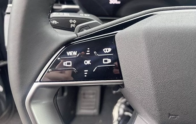AUDI Q6 E-TRON SPORTBACK 387 ch 100 kWh quattro Design photo 12 0472
