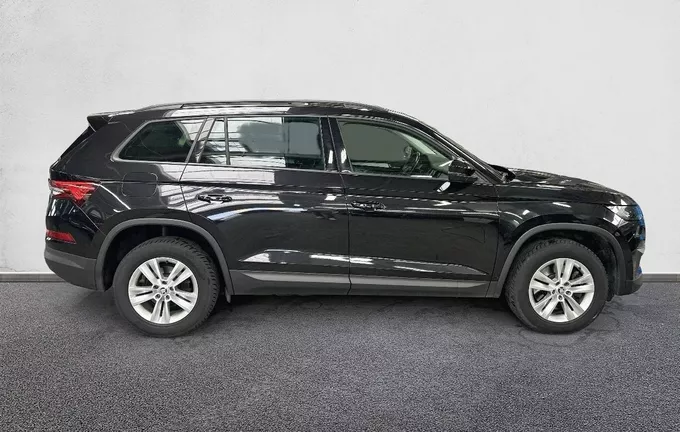 SKODA KODIAQ 2.0 TDI 150 SCR DSG7 4x4 7pl Business extérieur côté droit 213149