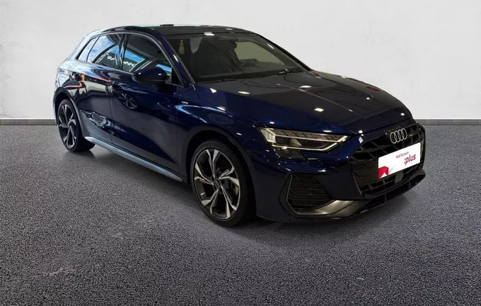 AUDI A3 Sportback TFSI Mild Hybrid 150 S tronic 7 S line extérieur trois quart avant droit 2128554