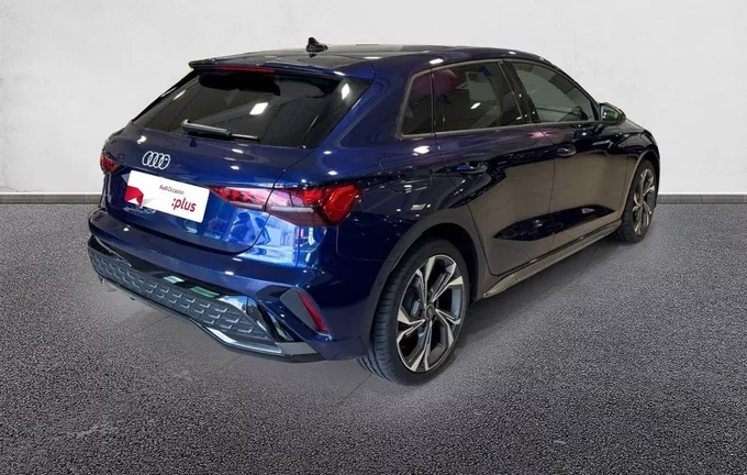 AUDI A3 Sportback TFSI Mild Hybrid 150 S tronic 7 S line extérieur trois quart arrière droit 2128554