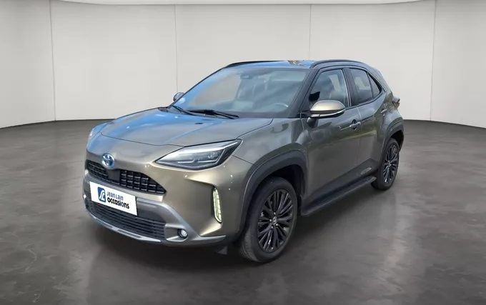 TOYOTA YARIS CROSS Hybride 116h AWD-i Trail (marchepieds standardisés) extérieur trois quart avant gauche 1104012