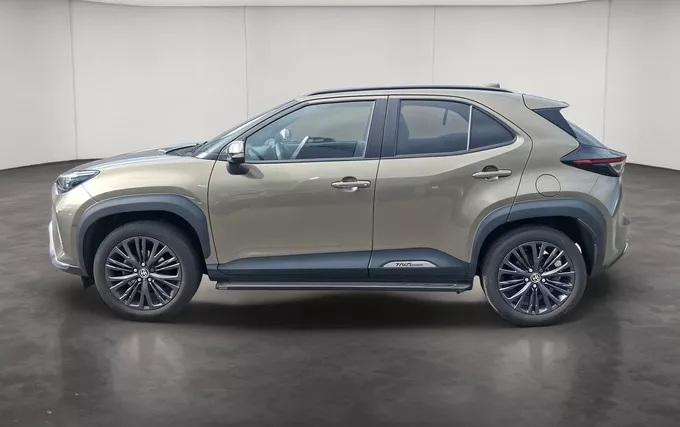 TOYOTA YARIS CROSS Hybride 116h AWD-i Trail (marchepieds standardisés) extérieur côté gauche 1104012