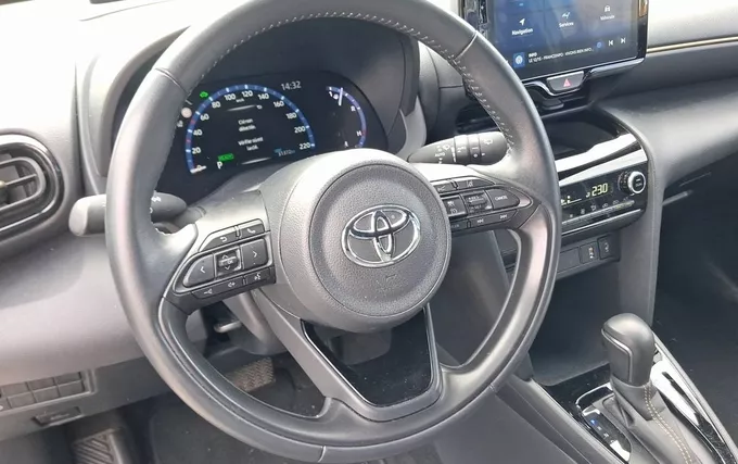 TOYOTA YARIS CROSS Hybride 116h AWD-i Trail (marchepieds standardisés) photo 12 1104012