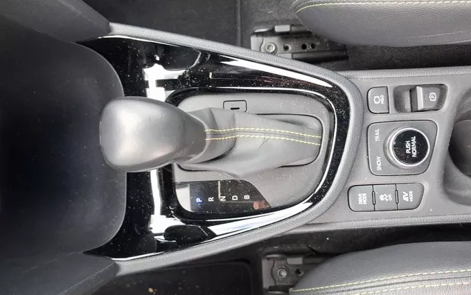 TOYOTA YARIS CROSS Hybride 116h AWD-i Trail (marchepieds standardisés) photo 13 1104012