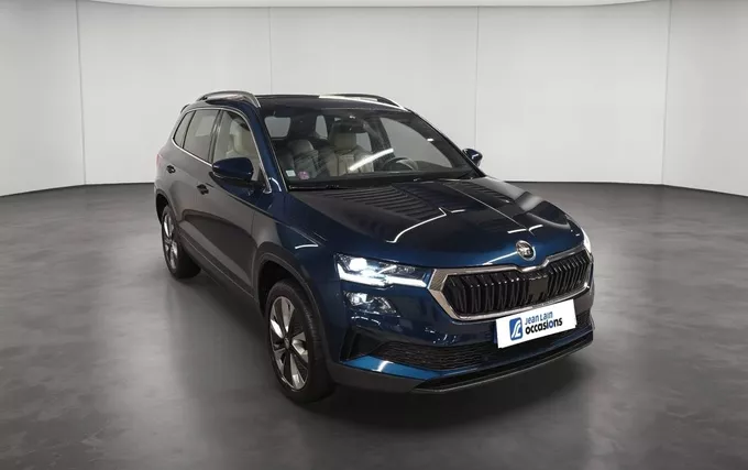 SKODA KAROQ 1.5 TSI 150 ch ACT DSG7 Style extérieur trois quart avant droit 2132757