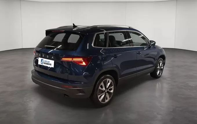 SKODA KAROQ 1.5 TSI 150 ch ACT DSG7 Style extérieur trois quart arrière droit 2132757