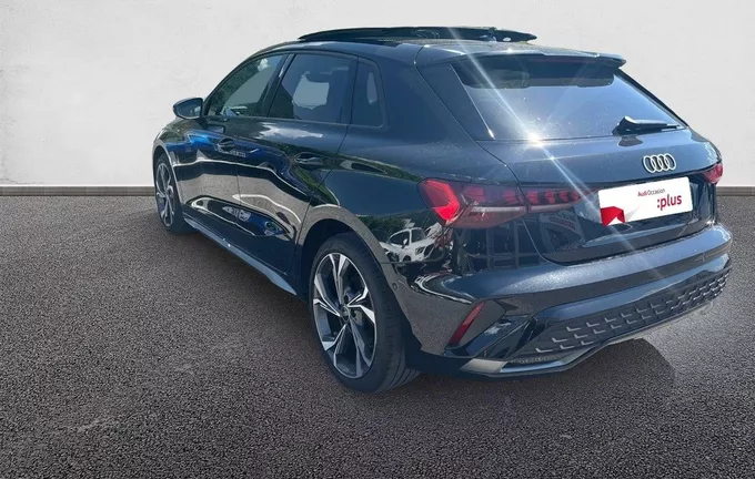 AUDI A3 Sportback TDI 150 S tronic 7 S line extérieur trois quart arrière gauche 2128557