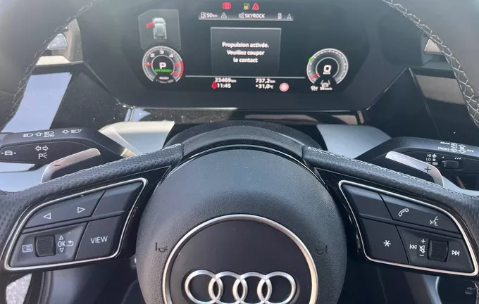 AUDI A3 Sportback TDI 150 S tronic 7 S line photo 21 2128557
