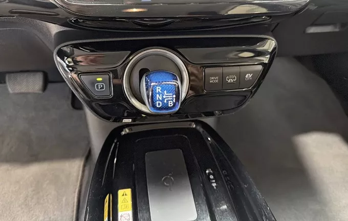 TOYOTA PRIUS Pro Hybride Rechargeable Dynamic Pack Premium photo 13 1103351