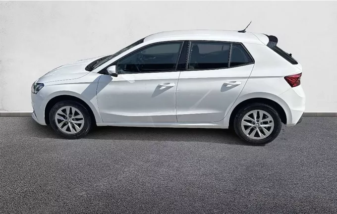SKODA FABIA 1.0 TSI 95 ch BVM5 Ambition extérieur trois quart arrière gauche 2129470