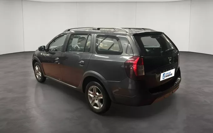 DACIA LOGAN MCV TCe 90 Stepway extérieur trois quart arrière gauche 946549