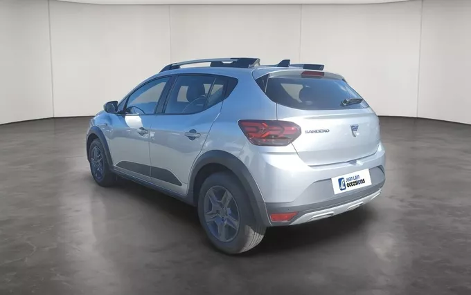 DACIA SANDERO TCe 90 - 22 Stepway Confort extérieur trois quart arrière gauche 2131874