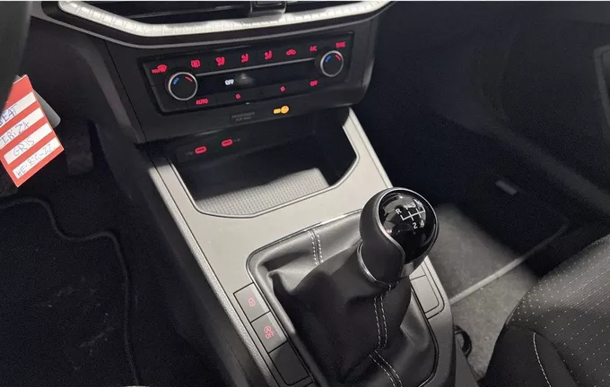SEAT IBIZA 1.0 TSI 95 ch S/S BVM5 Copa photo 16 2127690