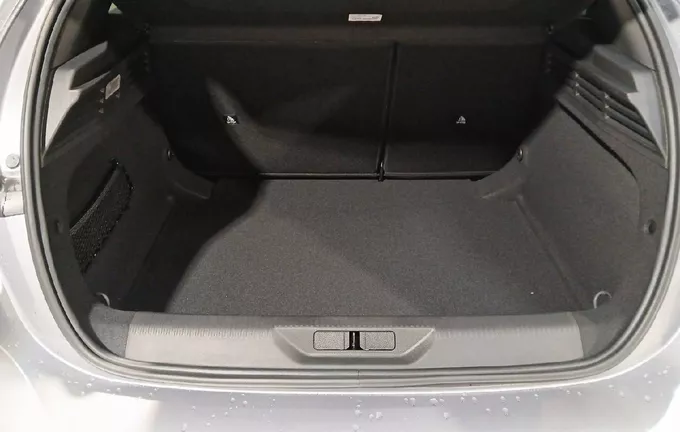 PEUGEOT 308 Hybrid 145 e-DCS6 Allure extérieur arrière 945183