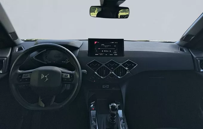 DS DS3 DS 3 Crossback PureTech 100 S&S BVM6 Business extérieur côté gauche 945840