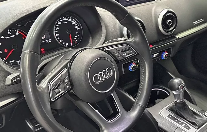 AUDI A3 Sportback 35 TFSI CoD 150 S tronic 7 Midnight Series photo 12 213679
