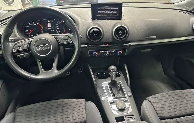 AUDI A3 Sportback 35 TFSI CoD 150 S tronic 7 Midnight Series photo 18 213679
