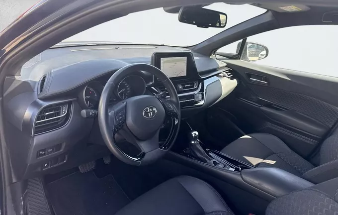 TOYOTA C-HR Hybride 2.0L Design photo 11 1103516