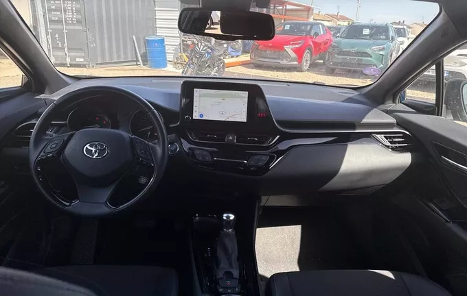 TOYOTA C-HR Hybride 2.0L Design photo 18 1103516