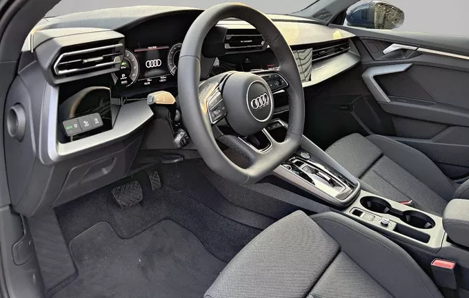AUDI A3 Sportback 40 TFSI e Hybride rechargeable 204 S tronic 6 S line photo 11 9577